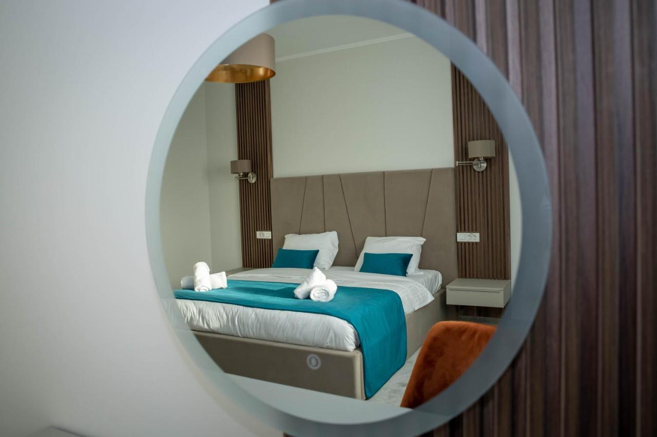 Unique Garden Hotel Braiła Zewnętrze zdjęcie