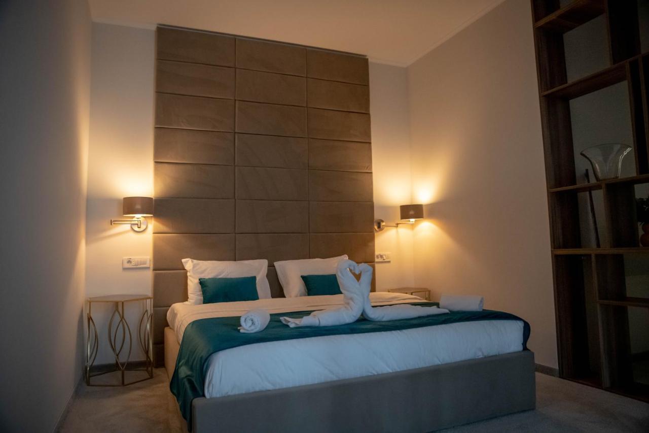 Unique Garden Hotel Braiła Zewnętrze zdjęcie