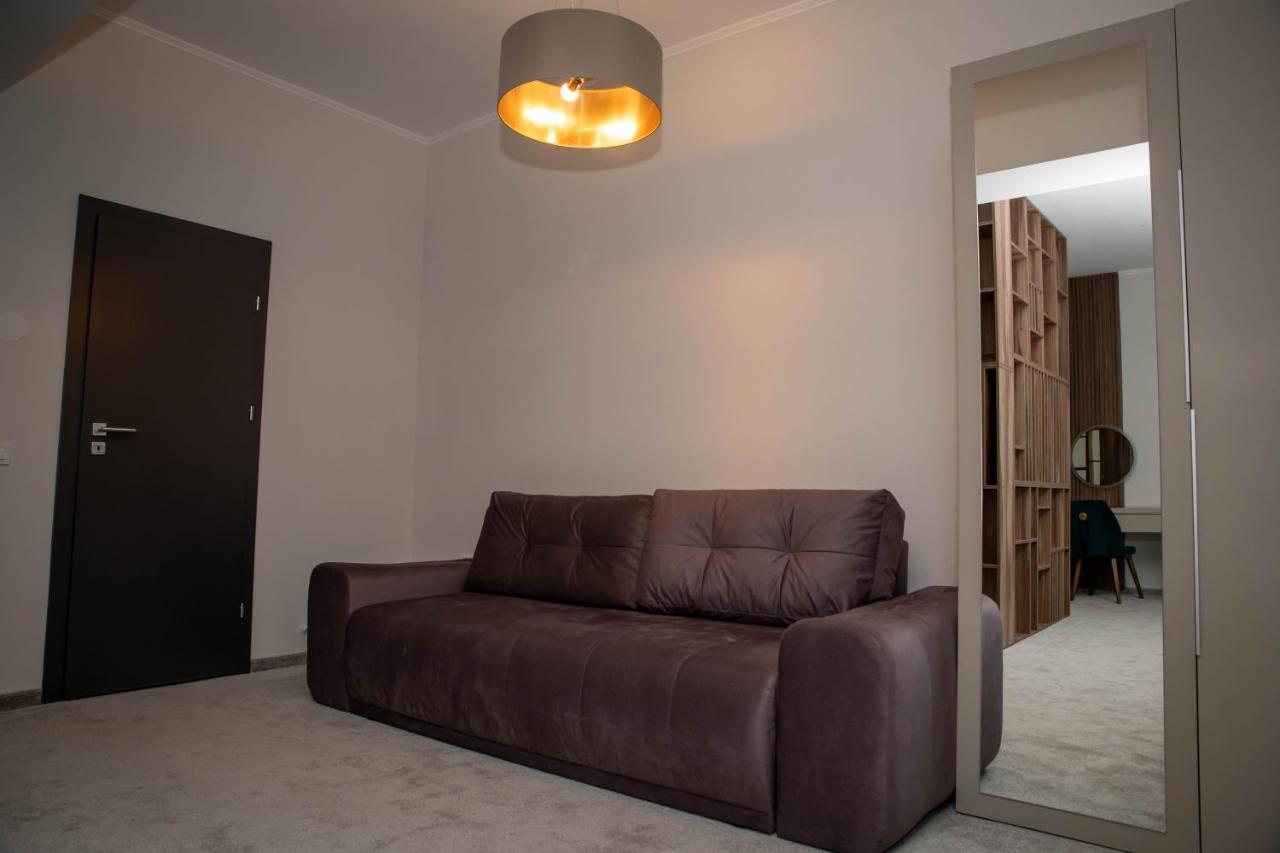 Unique Garden Hotel Braiła Zewnętrze zdjęcie